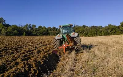 Cambiar Monzón pide apoyo para un modelo agrario social, familiar y profesional