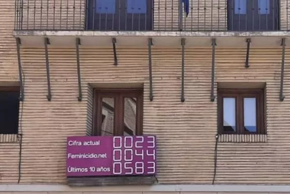 Llamamos a la ciudadanía a mostrar su rechazo a la retirada del contador de víctimas de violencia de género que propone la ultraderecha en Monzón