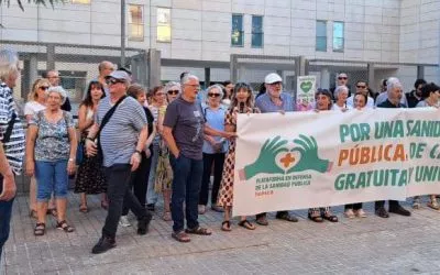 Izquierda Unida del Altoaragón y la Red de Cambiares del Altoaragón apoyan a las plataformas ciudadanas y animan a la participación masiva en las convocatorias “Saca los colores al Salud” y “A la privada, cero euros”