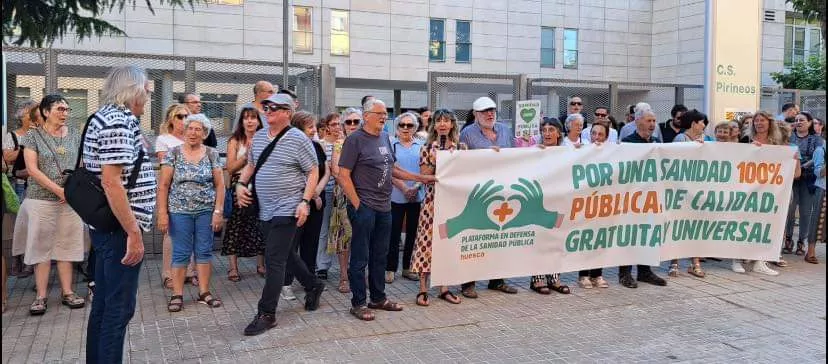 Izquierda Unida del Altoaragón y la Red de Cambiares del Altoaragón apoyan a las plataformas ciudadanas y animan a la participación masiva en las convocatorias “Saca los colores al Salud” y “A la privada, cero euros”