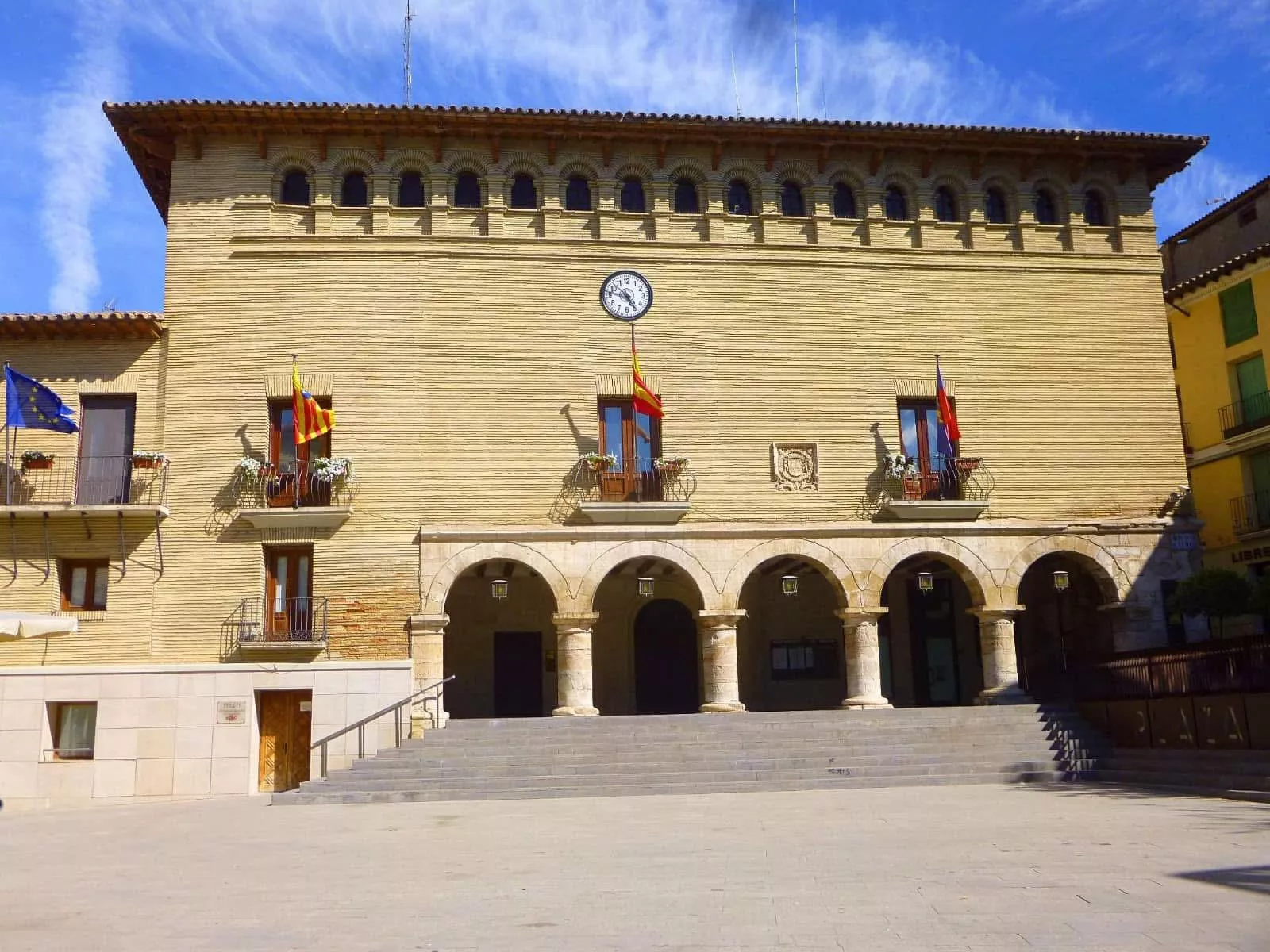 Monzon (1)
