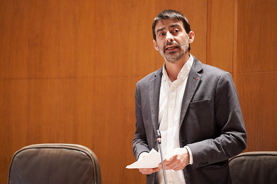 Izquierda Unida reclama a Bancalero la obligatoriedad de la especialidad para ejercer la medicina