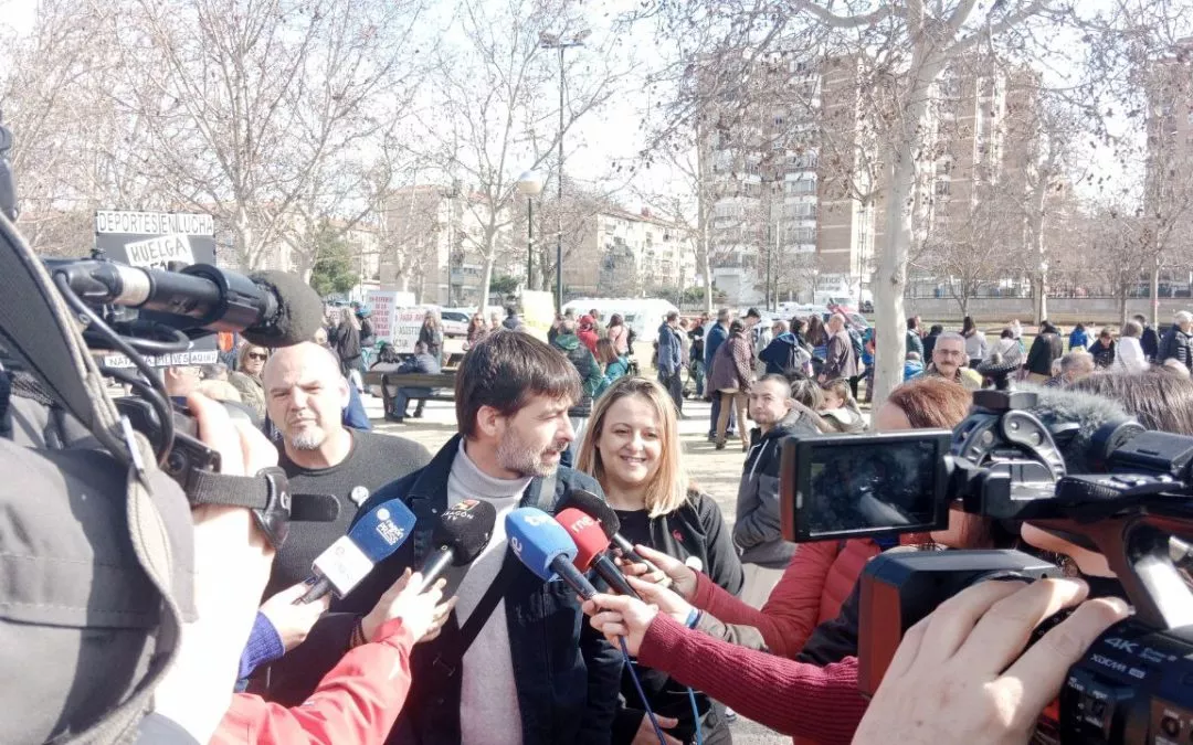 Izquierda Unida y Zaragoza en Común exigen a Chueca que escuche a los barrios y abandone la superficialidad de su ciudad de las luces