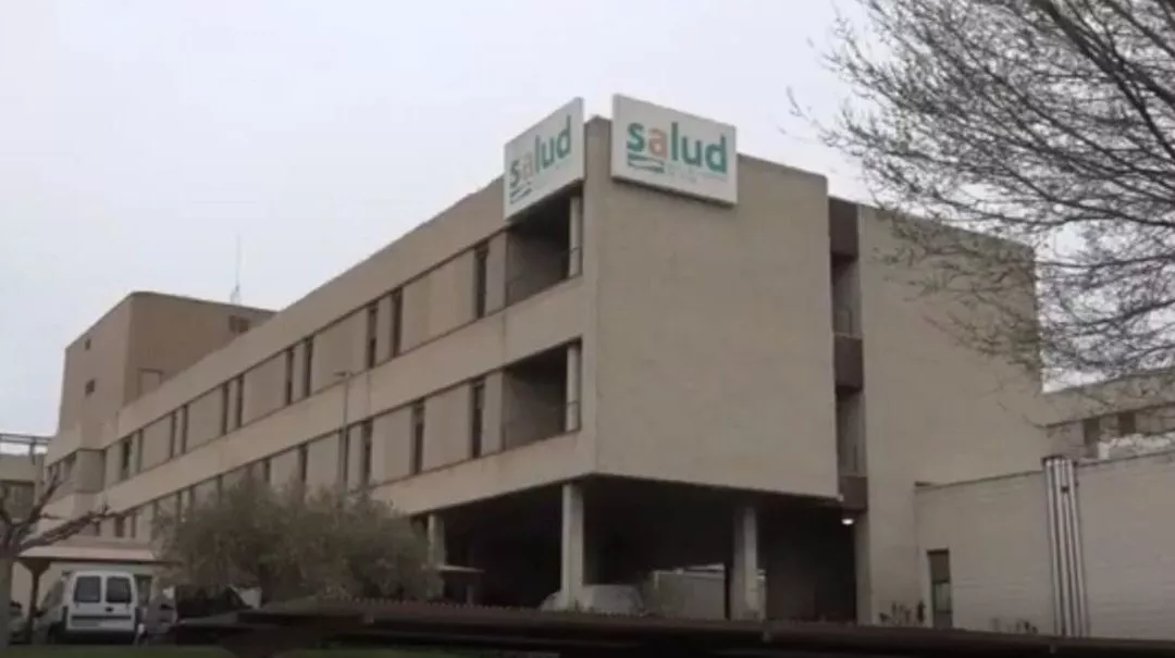 Calatayud denuncia la situación del hospital Ernest Luch y el abandono sanitario en el medio rural