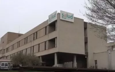 Calatayud denuncia la situación del hospital Ernest Luch y el abandono sanitario en el medio rural