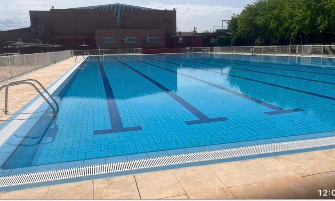 El Ayuntamiento de Alagón incumple su propia ordenanza y niega el descuento en la piscina en plena ola de calor