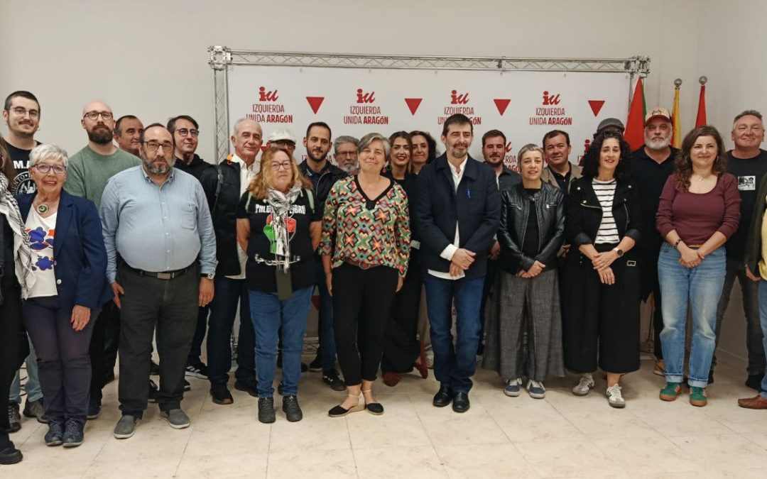 Álvaro Sanz anuncia que no repetirá como coordinador general de Izquierda Unida Aragón durante la inauguración de la nueva sede en Zaragoza