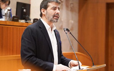 Izquierda Unida Aragón denuncia el asistencialismo del Gobierno y reclama dignidad en las políticas sociales