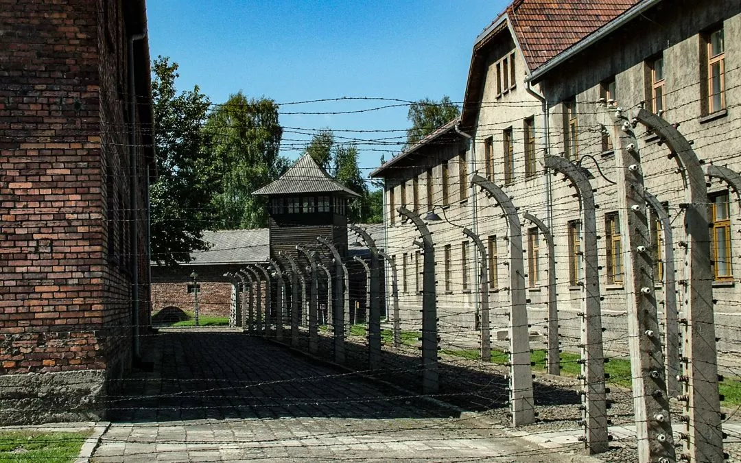 Izquierda Unida se suma al homenaje a las víctimas del Holocausto y reivindica la memoria como dique frente al fascismo