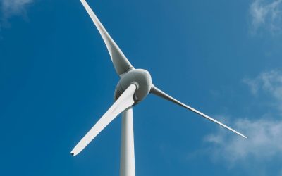 Cambiar Monzón propone suspender cautelarmente las licencias de macroinstalaciones renovables para ordenar su implantación y proteger el territorio