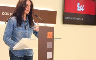 Izquierda Unida denuncia el “modelo de bajo coste” en dependencia y el abandono de la red pública de servicios sociales